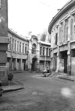 5 The Mantashëv Shoe Factory in Tbilisi Once a place of dirt and poverty it - фото 10