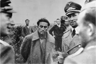 19 Stalins first son Yakob Dzhughashvili after being taken prisoner by the - фото 24