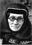 2 Stalins mother Ketevan 3 Stalins first wife Ketevan Svanidze 4 The - фото 7