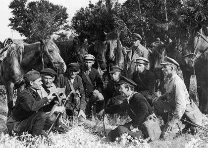 27 An antiBolshevik Cossack unit during the Civil War Getty Images 28 - фото 34