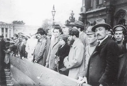 34 The Italian delegation to the Second Comintern Congress in July 1920 Their - фото 41