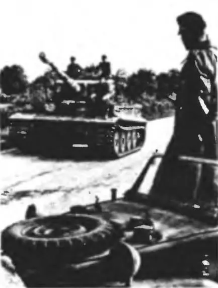 Утро 7 июня 1944 года 101й танковый батальон СС двигается навстречу - фото 100
