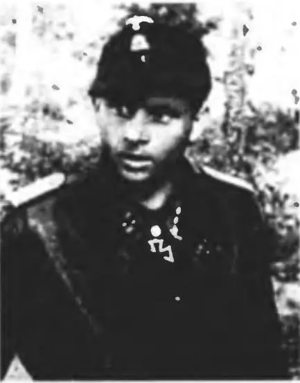 Виттманн после боя 13 июня 1944 года После этого бой продолжили только тигры - фото 105