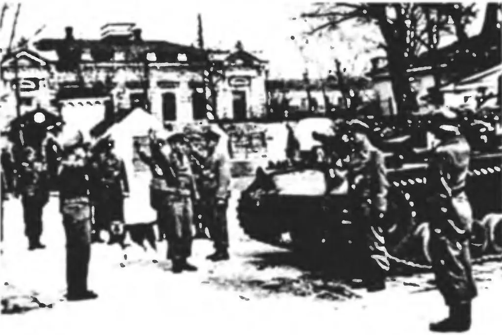 Февраль 1944 года Командиром 101го танкового батальона СС был штурмбаннфюрер - фото 88