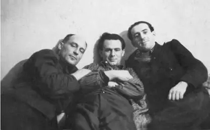 Даниил Альшиц Леонид Брусенцев Василий Яцула 1954 г Так выглядел мой - фото 13