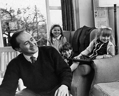 Fay Jim and Beatrice at home with me in 1965 have known better openly told - фото 7