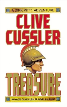 Clive Cussler Treasure обложка книги