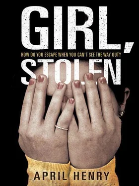 April Henry Girl, Stolen обложка книги