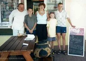 Нам очень нужна была в Виндхуке постоянная вписка как это было в Лусаке или - фото 607
