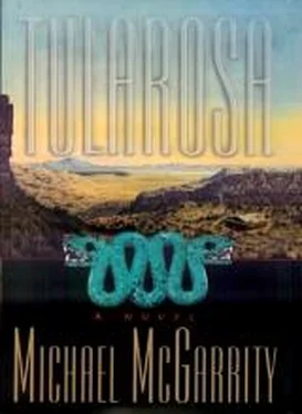 Michael McGarrity Tularosa обложка книги