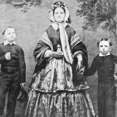 FIG 191 MARY TODD LINCOLN POSES WITH TWO OF THE THREE SONS OF SHE WOULD - фото 56