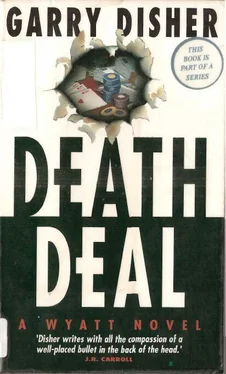 Garry Disher Death Deal обложка книги