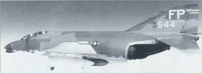 2 декабря 1966 г на самолётах американских ВВС US Air Force были введены - фото 88