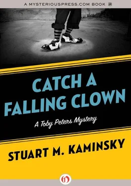 Stuart Kaminsky Catch a Falling Clown обложка книги