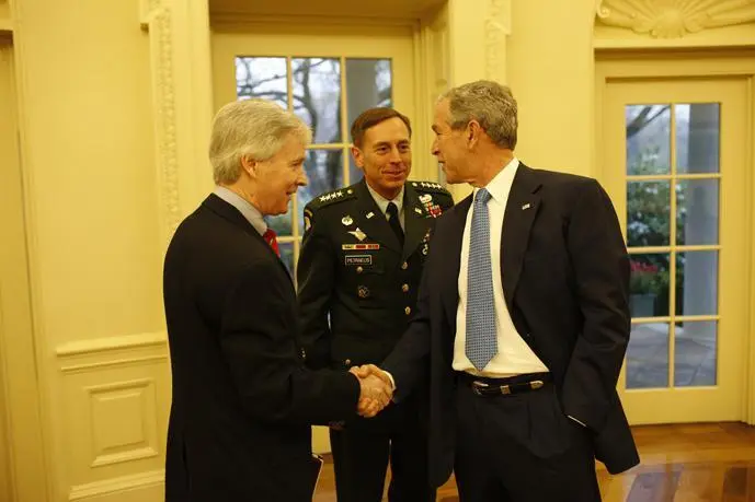 With David Petraeus right and Ryan Crocker White HouseEric Draper The - фото 374