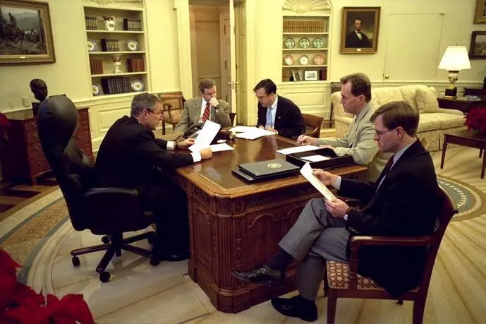 With my speechwriters from left Dan Bartlett Mike Gerson Matthew Scully - фото 142