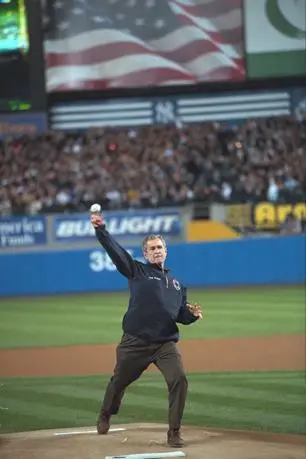 Opening Game Three of the 2001 World Series at Yankee Stadium White HouseEric - фото 158