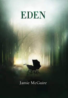 Jamie McGuire Eden обложка книги