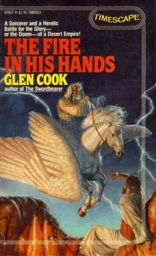 Glen Cook The Fire In His Hands обложка книги