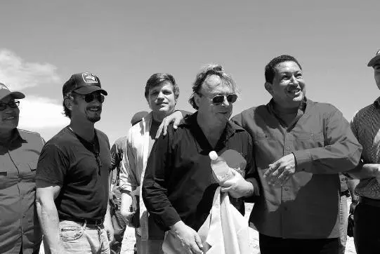 Getting to know the General in Venezuela with Sean Penn Douglas Brinkley and - фото 63