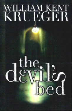 William Krueger The Devil's bed обложка книги