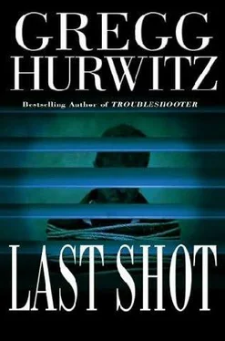 Gregg Hurwitz Last shot обложка книги