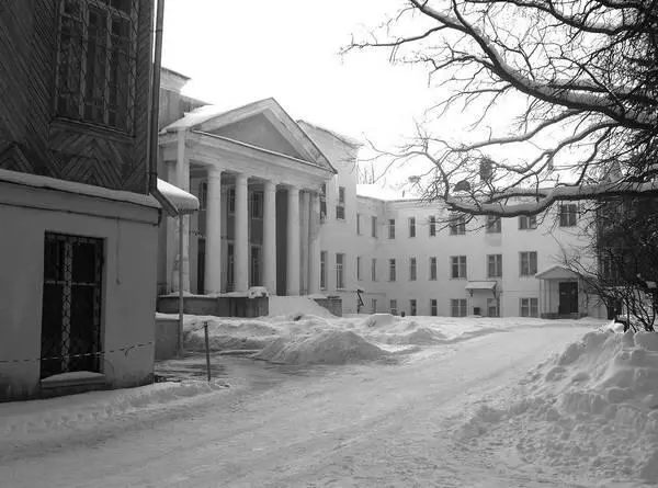 В усадебном доме Поповых ныне разместился санаторий В это трудно поверить но - фото 79