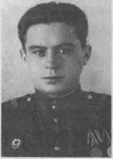 Мать домохозяйка Я один в семье был Время идет Наступает лето и вот мы - фото 23