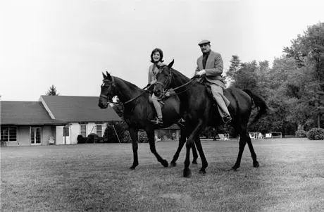 Mrs Kennedy and Ayub Khan riding together at Glen Ora Mrs Kennedy was eager - фото 57