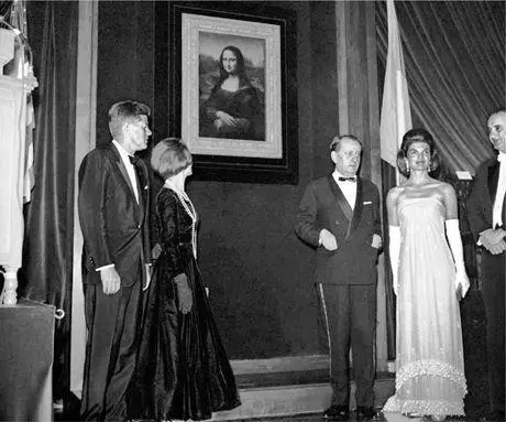 On January 8 1963 we returned to Washington on Air Force One and arrived - фото 62