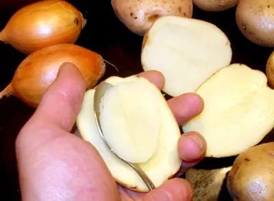 Итальянцы запекают половинки картофеля не вынимая мякоть Они это делают - фото 381