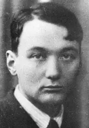 Лев Гумилев студент 1934 г Лев Гумилев в 1949 г после защиты - фото 31