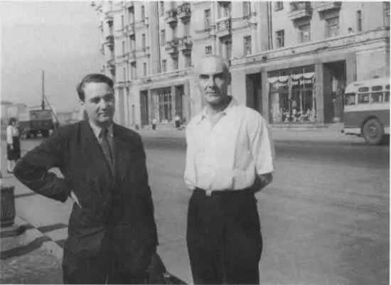 Л Н Гумилев и Н А Козырев в Ленинраде 9 июня 1957 г Лев Гумилев и - фото 36