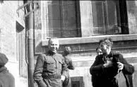 Верхние снимки сделаны в 1947 году мною семиклассником во дворе 61й школы - фото 69