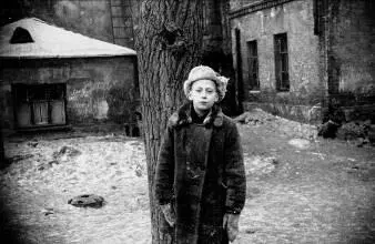 Привожу ещё одну фотографию Жени которая позволяет увидеть другой кусочек - фото 74