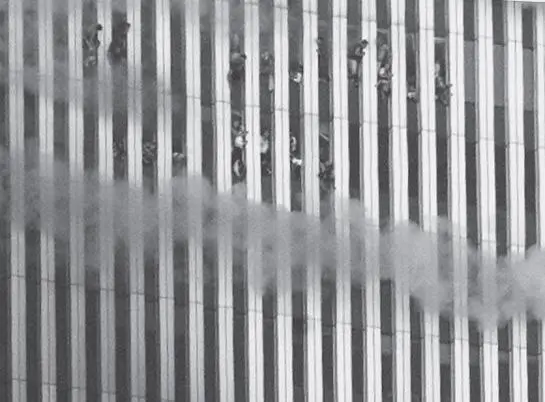 Office workers at windows of the Trade Centers North Tower Trapped by fire - фото 24
