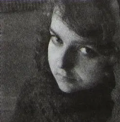 Ксения Венглинскаяродилась в 1977 году в городе фонтанов Петергофе в - фото 4