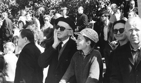 С дедом в Парке культуры и отдыха им М Горького 1970 Нет я не стал - фото 17