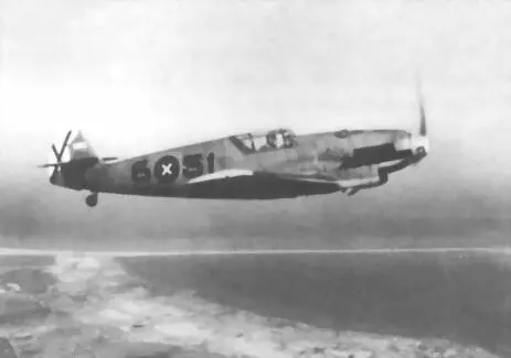 В небе Испании Захваченный республиканцами Bf109B1 на аэродроме НИИ ВВС - фото 32