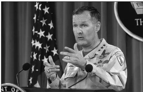 Lieutenant General David Barno commander of US forces in Afghanistan at a - фото 9