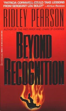 Ridley Pearson Beyond Recognition обложка книги