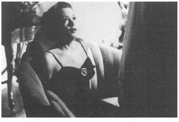 Eroticism and mystery light in Out of the Past More could be said about - фото 37