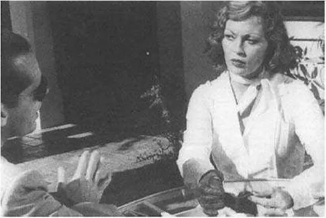 Retro style in Chinatown 1974 In Townes original script for Chinatown Noah - фото 40