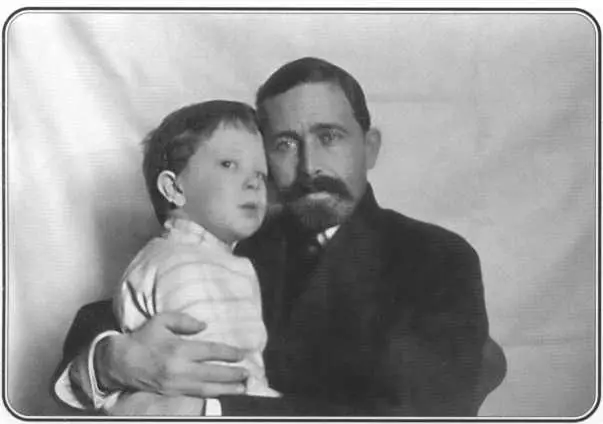 Дмитрий Николаевич Чегодаев с сыном Андреем 1909 год Митя Катя и Андрей - фото 5
