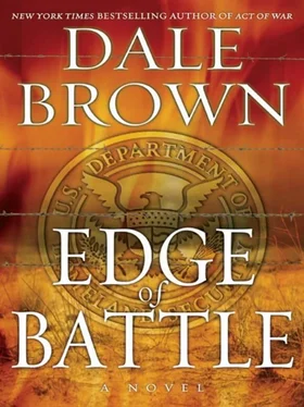 Dale Brown Edge of Battle обложка книги