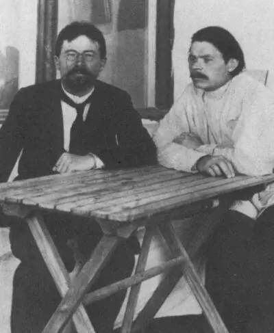 Чехов и Максим Горький в Ялте 1900 г Чехов и Лев Толстой Гаспра 1901 г - фото 53
