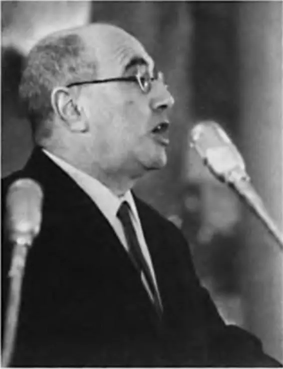 Яков Борисович Зельдович 19141987 Чутьё на теории Среди всех качеств - фото 13