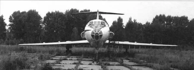 Ту 134Ш на аэродроме Клин Ту 134Ш 40 аэродром Чкаловская 1994 г - фото 10