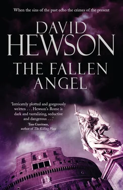 David Hewson The Fallen Angel обложка книги