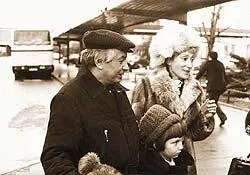 Семья Войновичей не унывала в самые трудные времена Фото из архива автора - фото 68